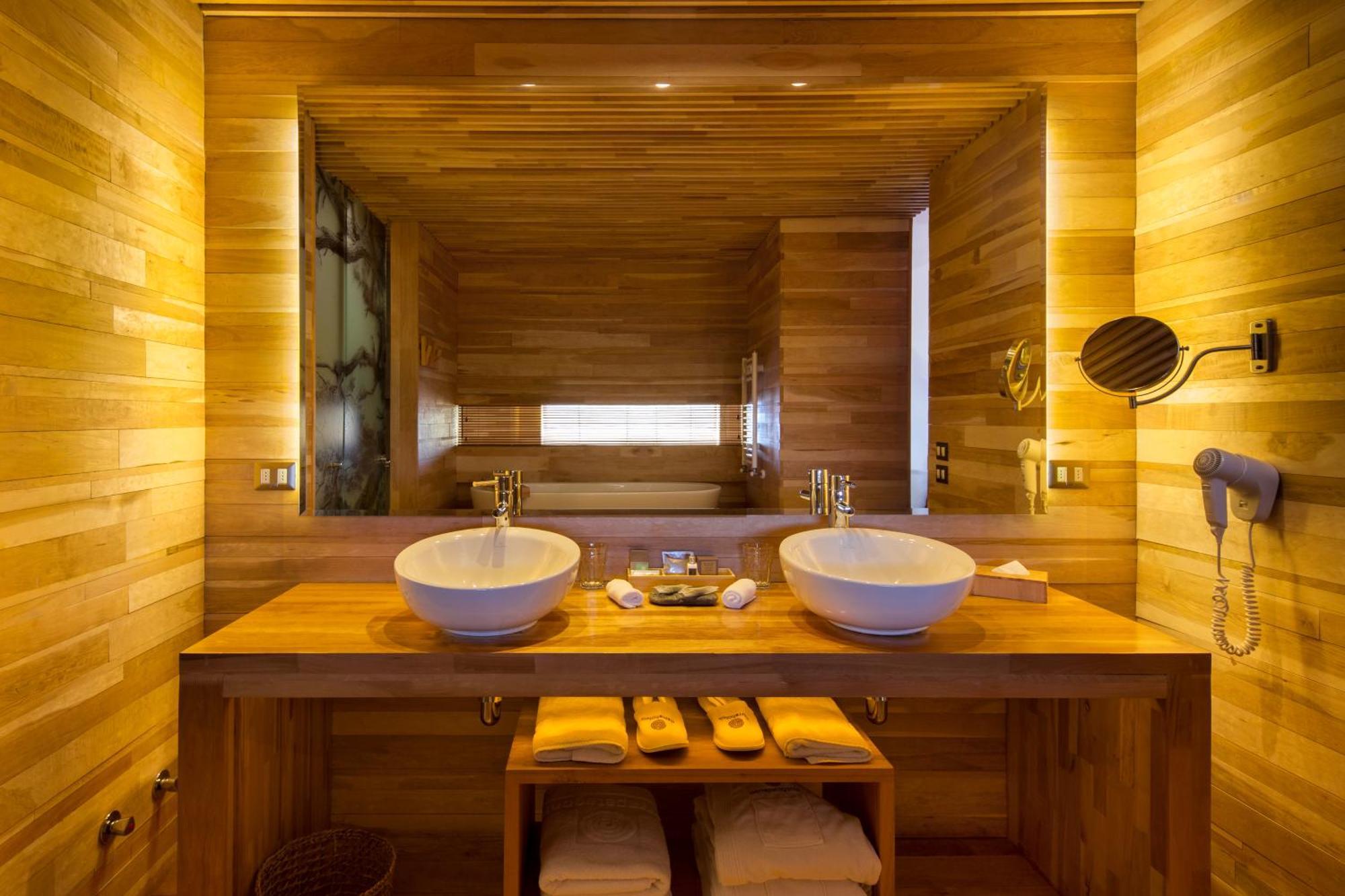 Tierra Patagonia Hotel Torres del Paine National Park Exterior photo